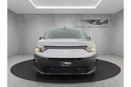 O9KFR3ZWDPLW_0.jpg 2