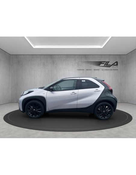 R2HD2IYAM2SN_3.jpg R2HD2IYAM2SN_3.jpg