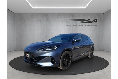 RB5DBOY8GTAQ_0.jpg 2